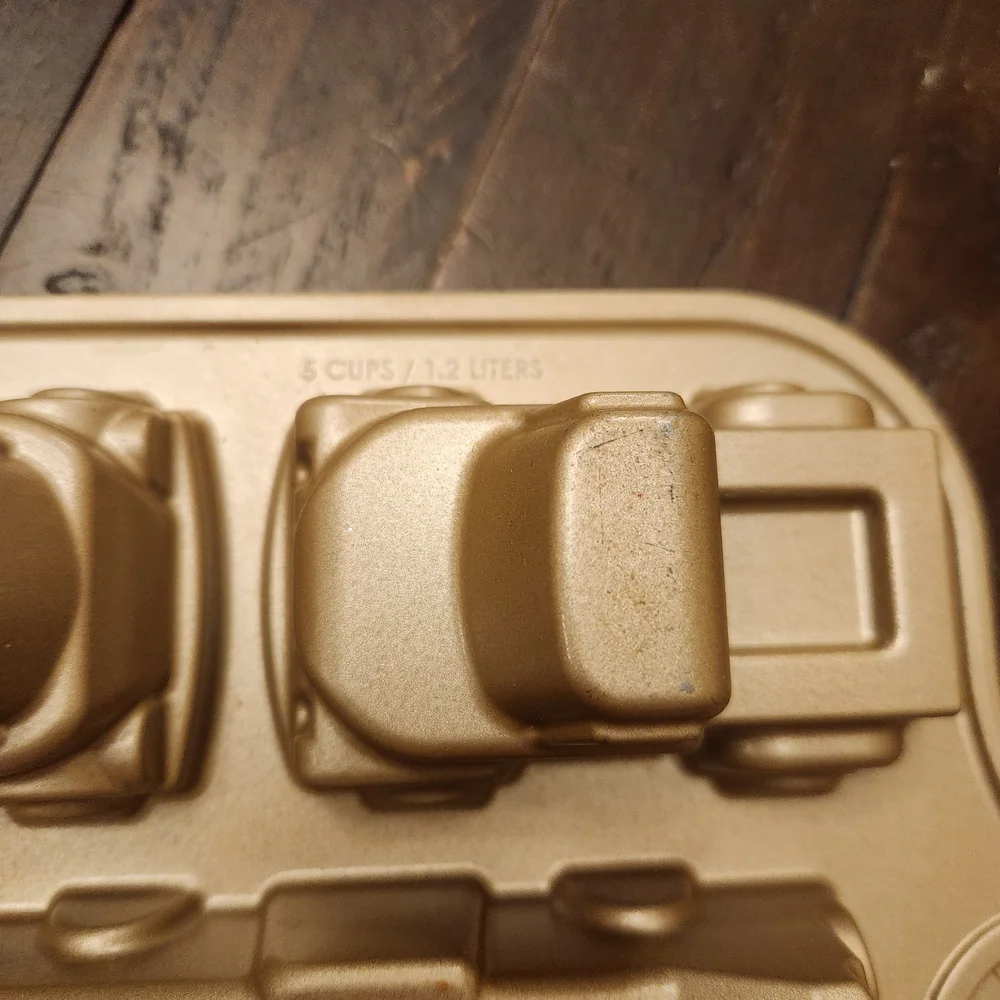 Nordic Ware Gold Sweet Rides Classic Cars Cakelet Pan - Picture 3 of 4